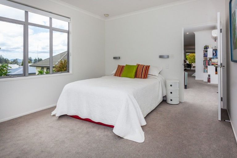 Photo of property in 100 Pacific View Drive, Whangamata, 3620