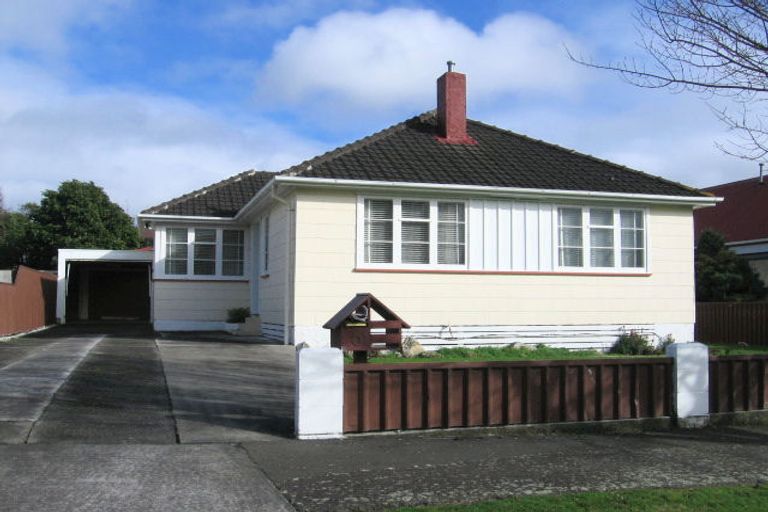 Photo of property in 6 Ngarimu Street, Roslyn, Palmerston North, 4414