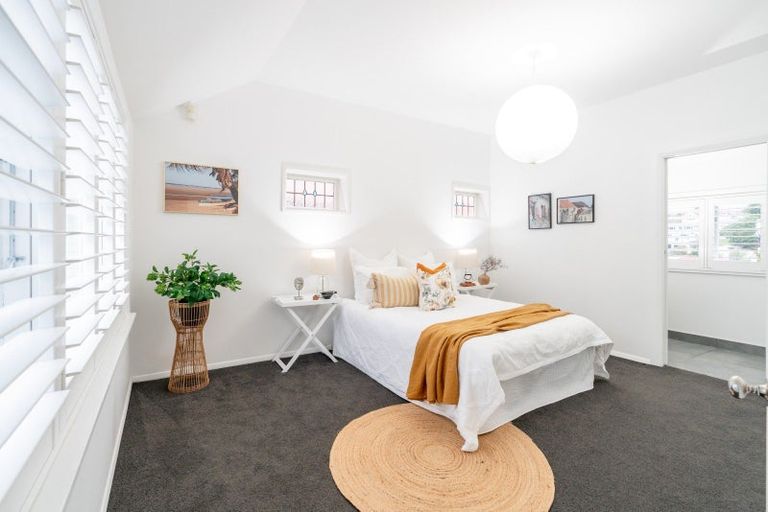 Photo of property in 73 Hataitai Road, Hataitai, Wellington, 6021