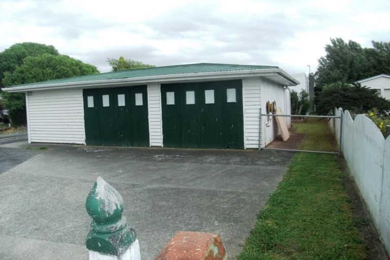 Photo of property in 13 Margaret Street, Levin, 5510