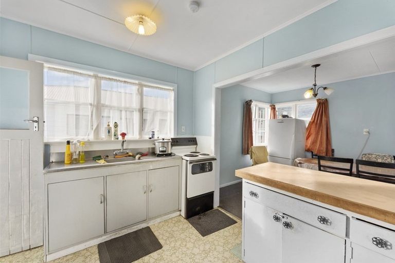 Photo of property in 69 Hyde Street, Wainuiomata, Lower Hutt, 5014