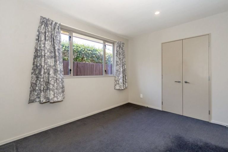 Photo of property in 11 Hideaway Gate, Parklands, Christchurch, 8083