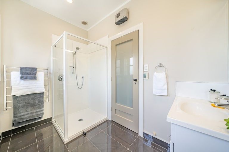 Photo of property in 14 Malone Road, Waterloo, Lower Hutt, 5011