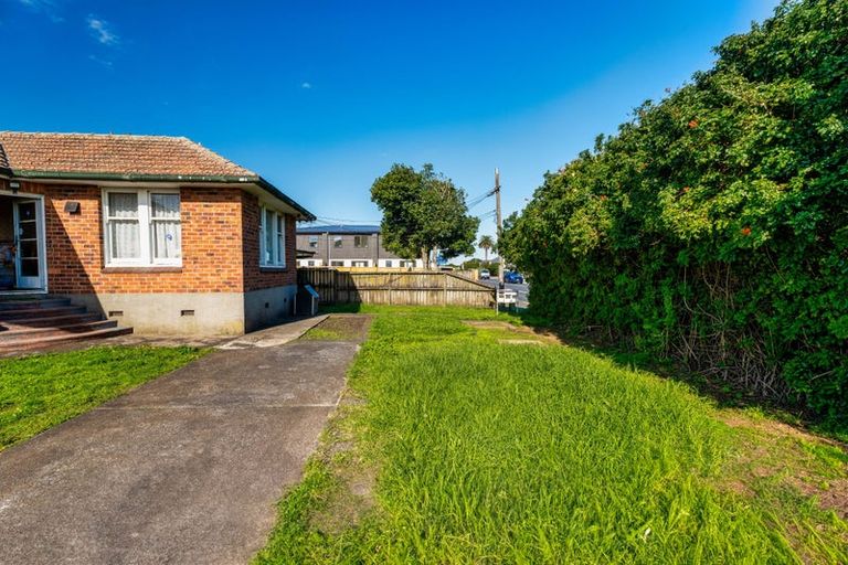 Photo of property in 66 Walmsley Road, Favona, Auckland, 2024