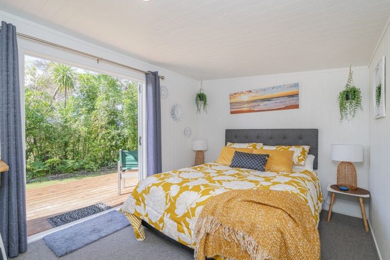 Photo of property in 10 Impala Place, Whitianga, 3510