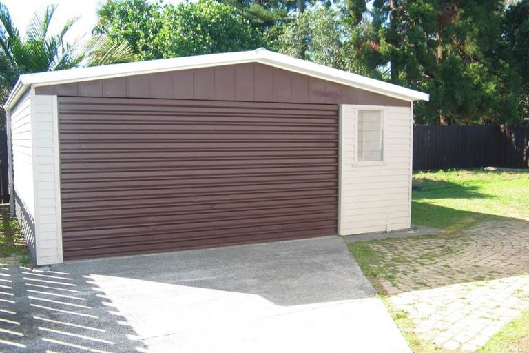 Photo of property in 23 Heathberry Close, Papatoetoe, Auckland, 2025