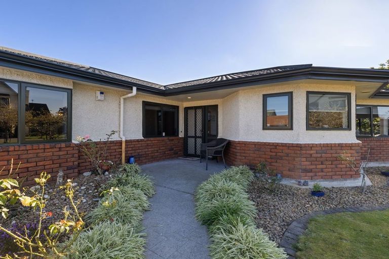 Photo of property in 18 Dougherty Place, Hokowhitu, Palmerston North, 4410