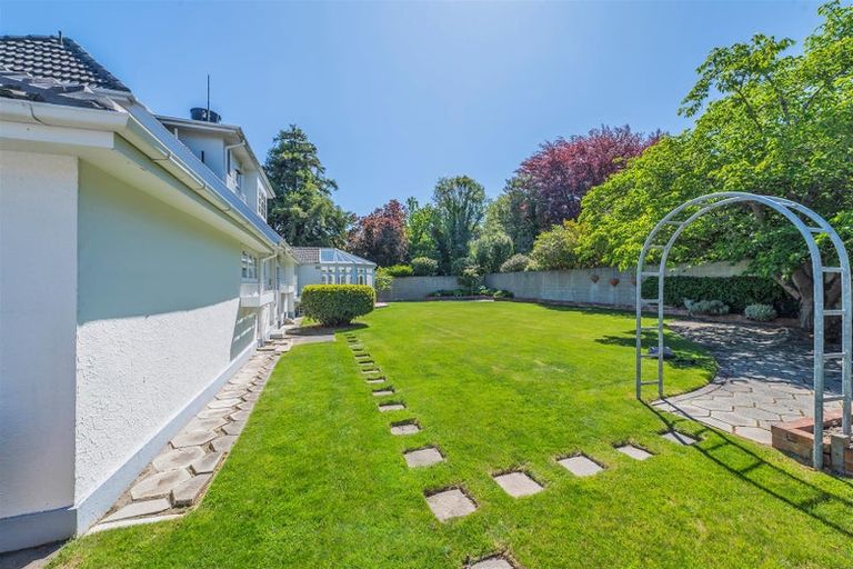 Photo of property in 66 Clyde Road, Ilam, Christchurch, 8041