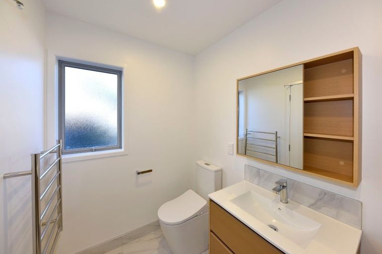 Photo of property in 2/6 Bowhill Road, New Brighton, Christchurch, 8083