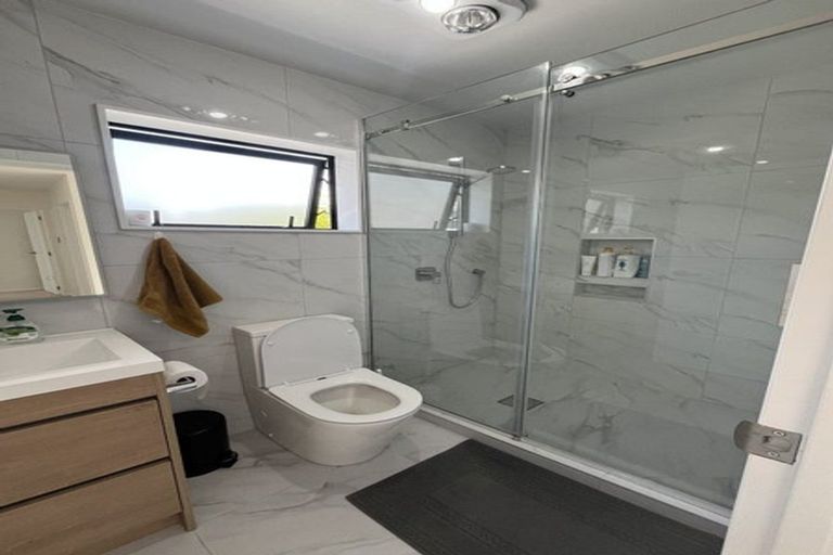 Photo of property in 60a Fitzwater Place, Henderson, Auckland, 0612