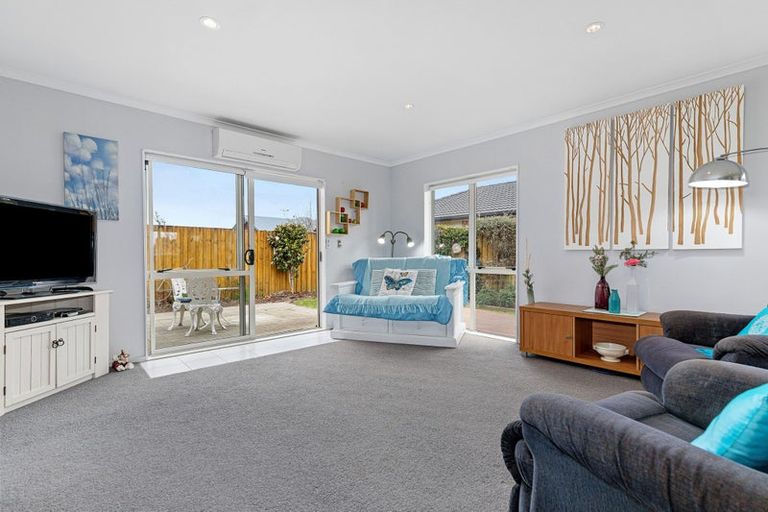 Photo of property in 5 Shrule Place, Huntington, Hamilton, 3210