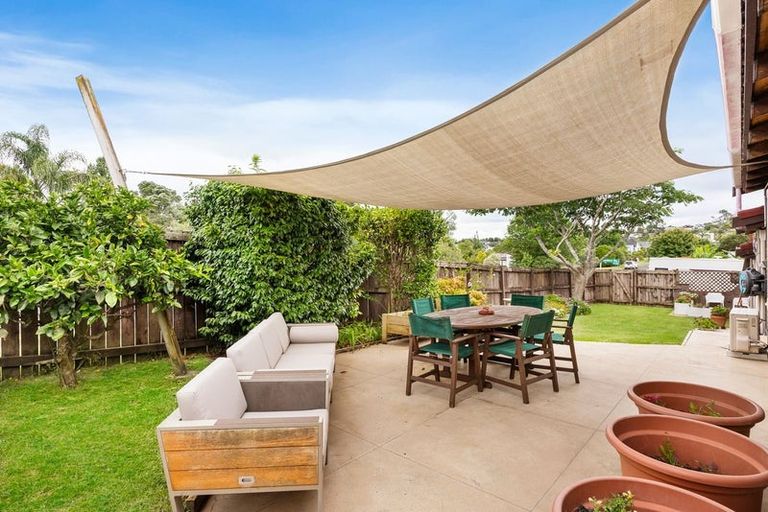 Photo of property in 103 Stapleford Crescent, Browns Bay, Auckland, 0630