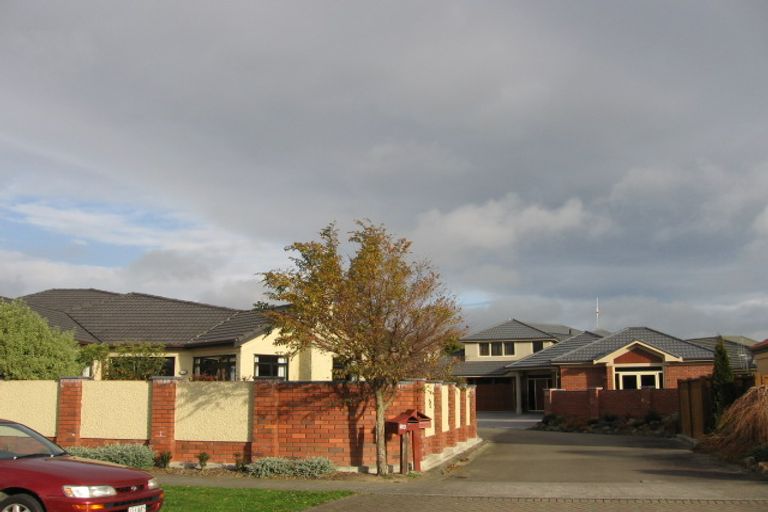 Photo of property in 16 Balmoral Drive, Terrace End, Palmerston North, 4410