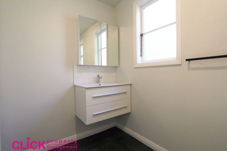 Photo of property in 3 Edinburgh Street, Green Island, Dunedin, 9018