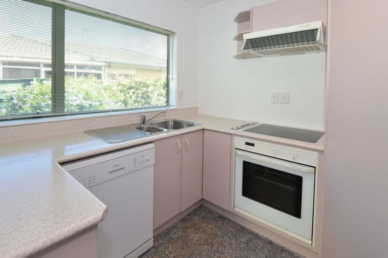 Photo of property in 1/494 Hibiscus Coast Highway, Orewa, 0931