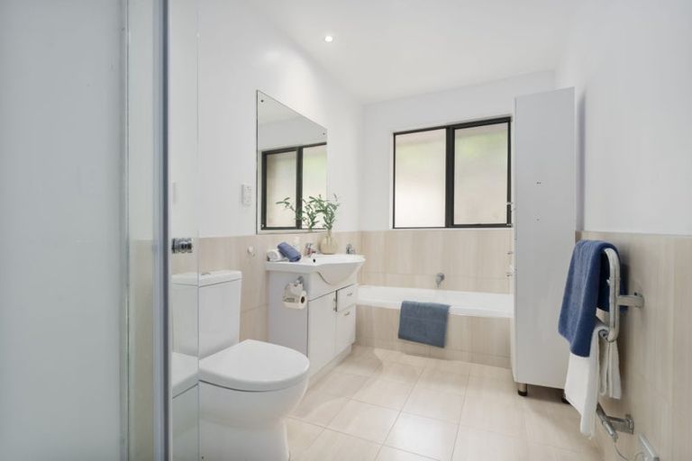 Photo of property in 27a Chorley Avenue, Massey, Auckland, 0614