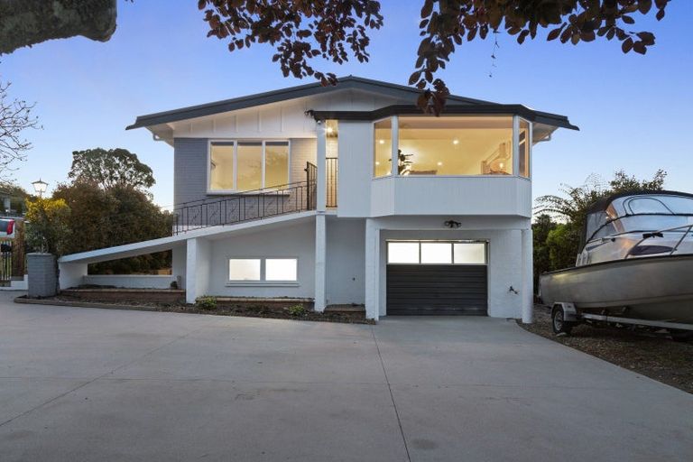 Photo of property in 1a Routly Avenue, Pukekohe, 2120