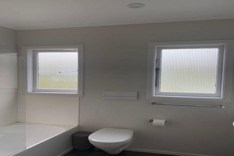 Photo of property in 31 Kaihuia Street, Northland, Wellington, 6012