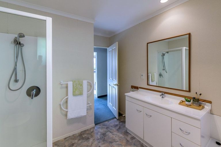 Photo of property in 148 Langdale Avenue, Paraparaumu, 5032