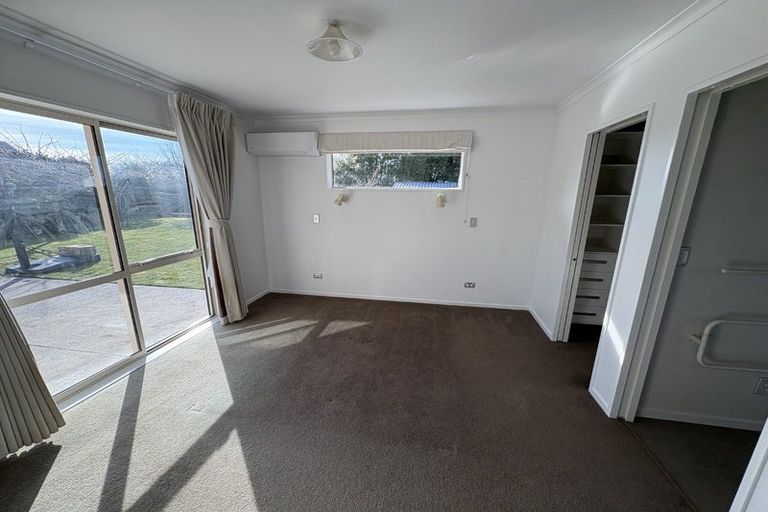 Photo of property in 16 Pollock Place, Rolleston, 7614