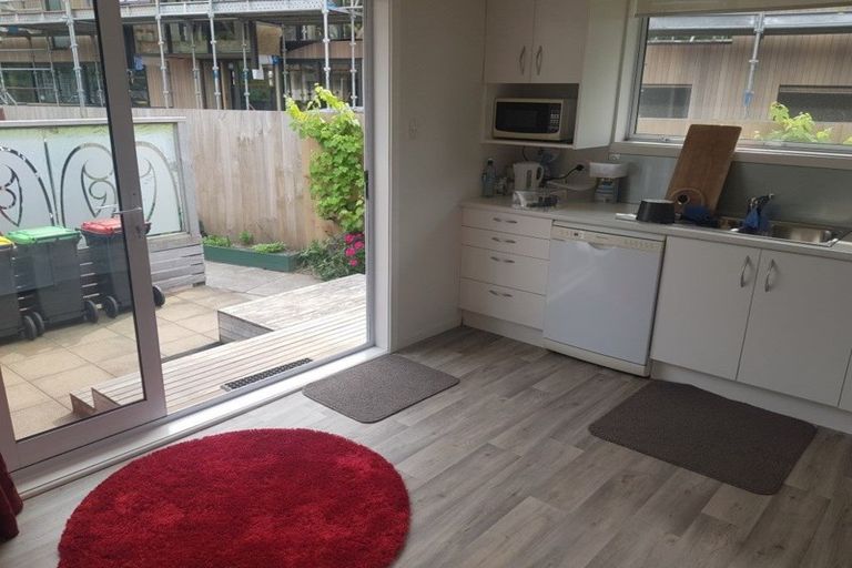 Photo of property in 2/15 Matai Street East, Riccarton, Christchurch, 8011