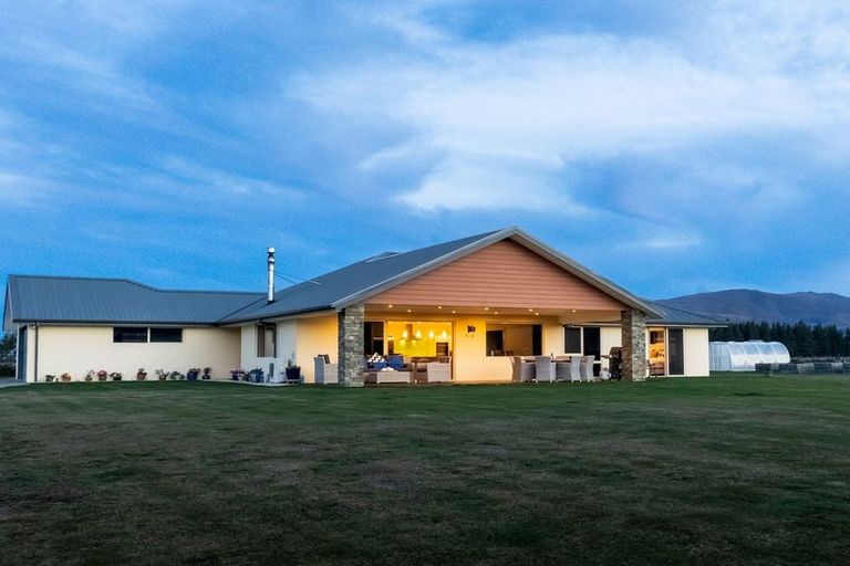 Photo of property in 271 Glen Lyon Road, Twizel, 7901
