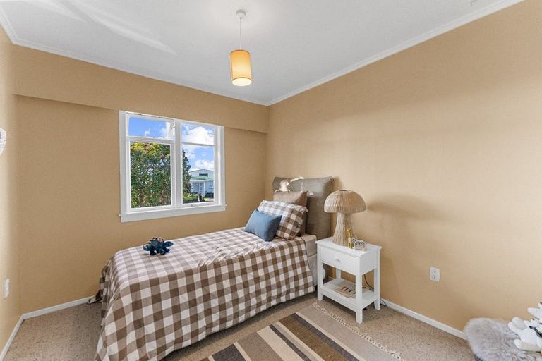 Photo of property in 12 Barclay Street, Ferndale, New Plymouth, 4310