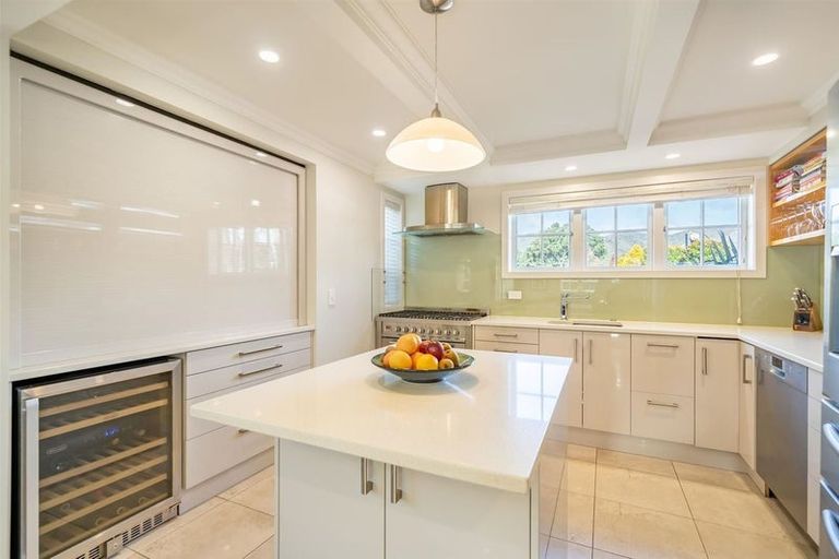 Photo of property in 33 Saint Columbans Grove, Boulcott, Lower Hutt, 5010