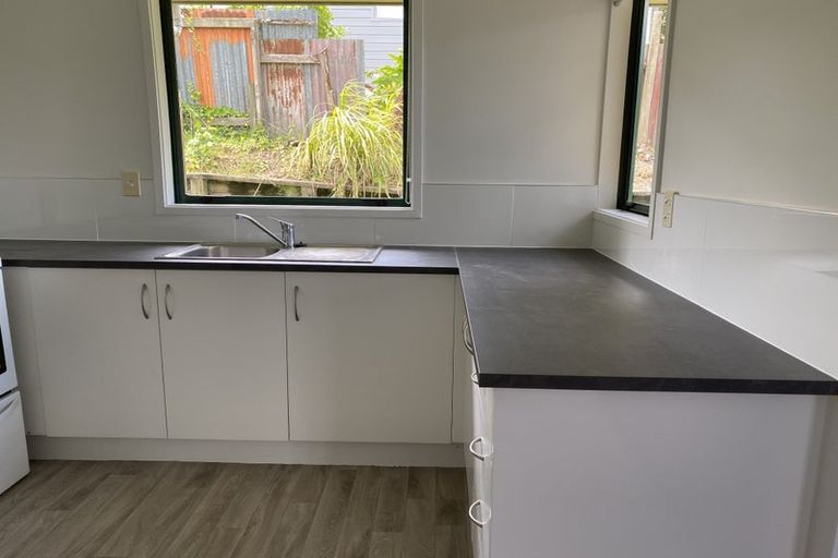 Photo of property in 324 West Coast Road, Glen Eden, Auckland, 0602