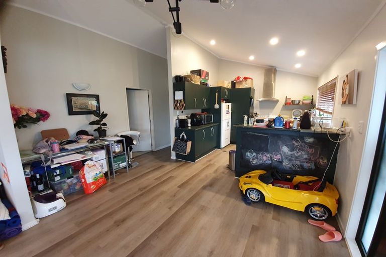 Photo of property in 39 Dakota Avenue, Beach Haven, Auckland, 0626