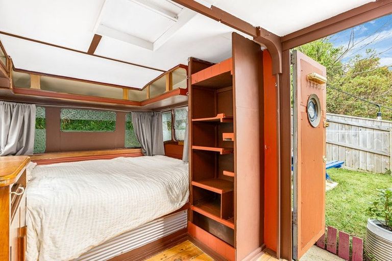 Photo of property in 68a Victory Avenue, Karori, Wellington, 6012