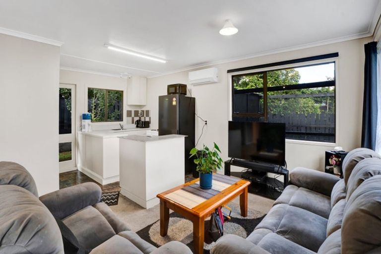 Photo of property in 1c Oswald Place, Stratford, 4332