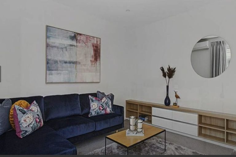 Photo of property in 44u4 May Street, Hamilton East, Hamilton, 3216