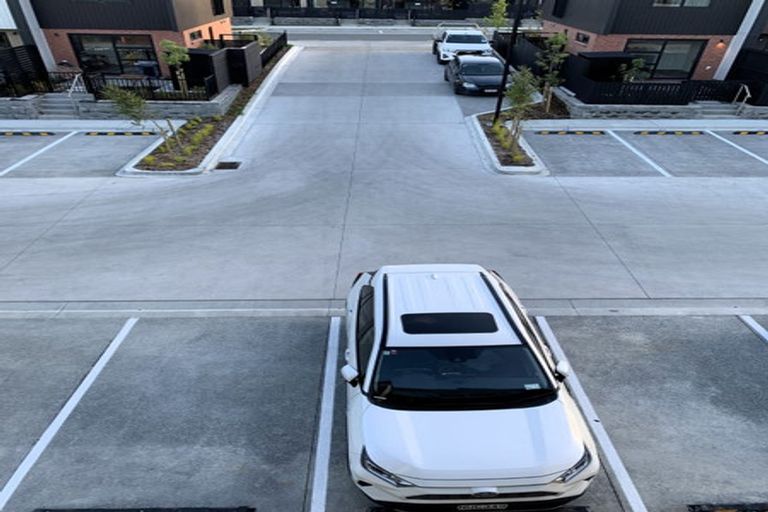 Photo of property in 37 Jabuka Street, Glen Eden, Auckland, 0602