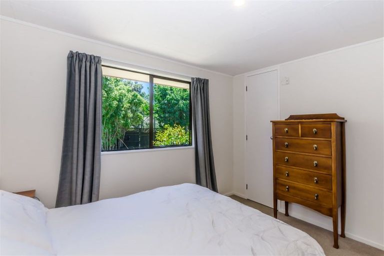 Photo of property in 35 Linwood Drive, Paraparaumu, 5032