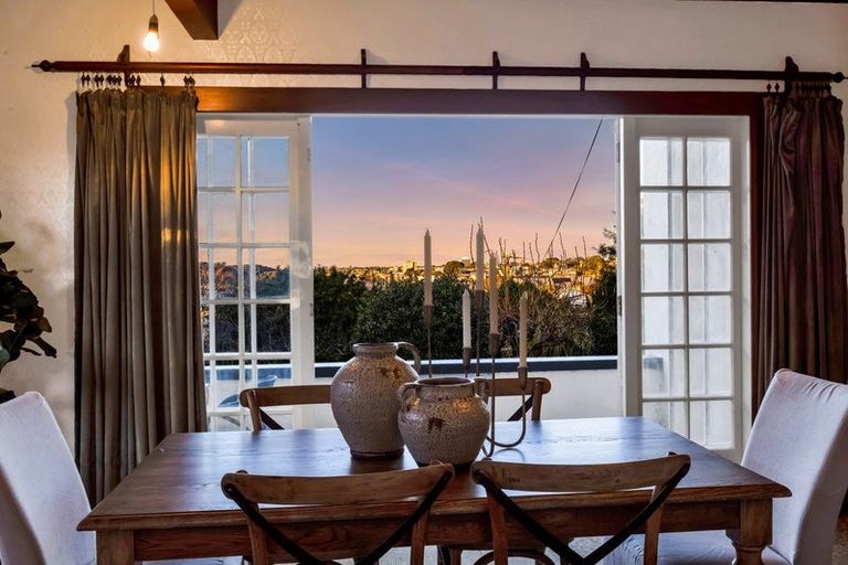 Photo of property in 4 Kitchener Terrace, Moturoa, New Plymouth, 4310