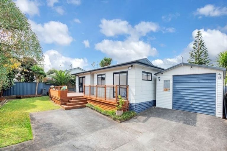 Photo of property in 2/54 Youngs Road, Papakura, 2110