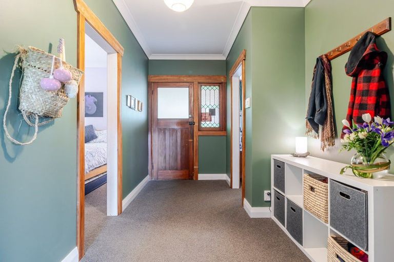 Photo of property in 23 Knowles Street, Terrace End, Palmerston North, 4410