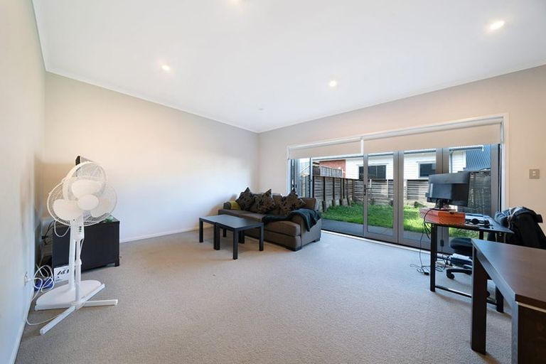 Photo of property in 5 Tuatua Road, Hobsonville, Auckland, 0616