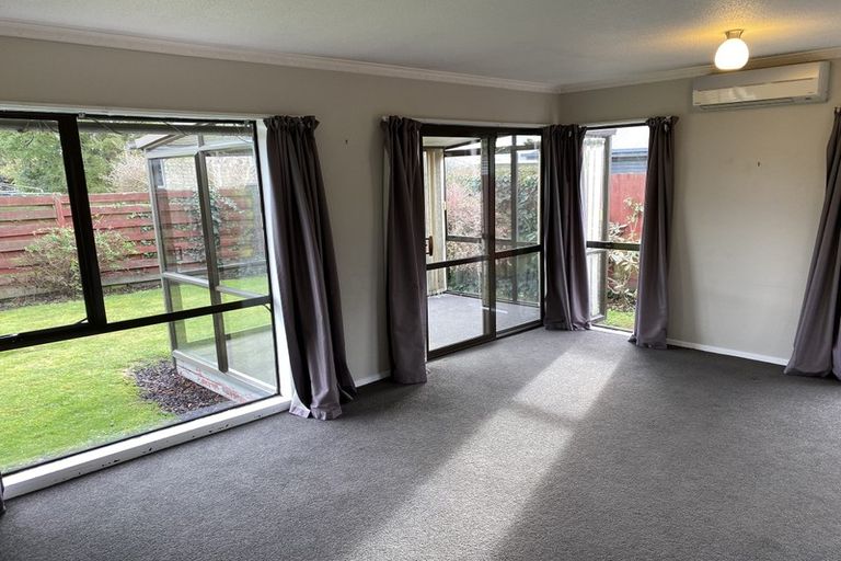 Photo of property in 2/9 Ikamatua Lane, Sydenham, Christchurch, 8023