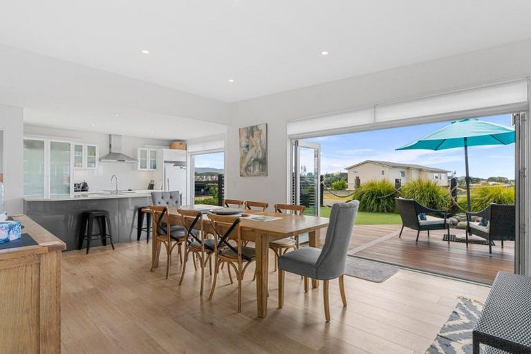 Photo of property in 8 Cornwall Way, Mangawhai Heads, Mangawhai, 0505