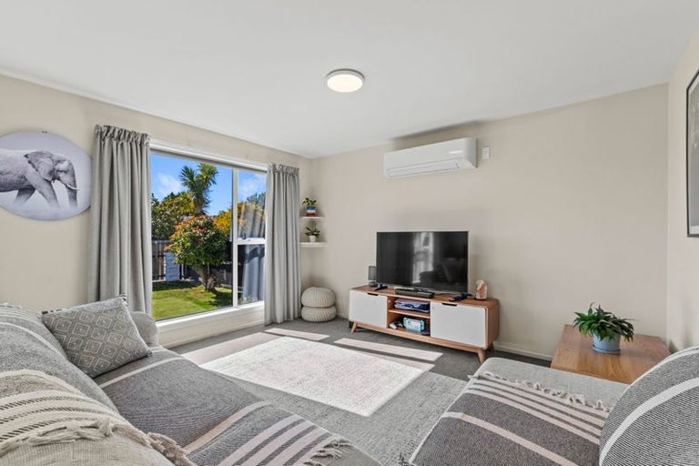 Photo of property in 167 Queenspark Drive, Parklands, Christchurch, 8083