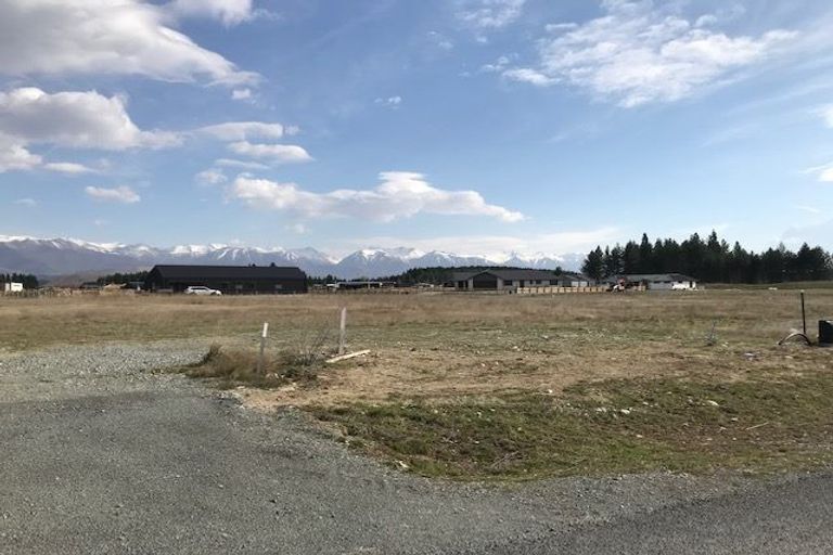 Photo of property in 2 Peak Drive, Twizel, 7901