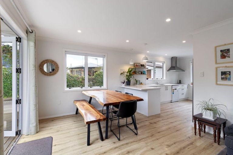 Photo of property in 6 Belgrave Place, Awapuni, Palmerston North, 4412