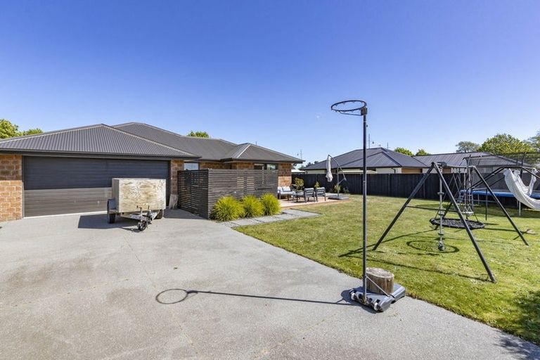 Photo of property in 114 Pegasus Boulevard, Pegasus, 7612