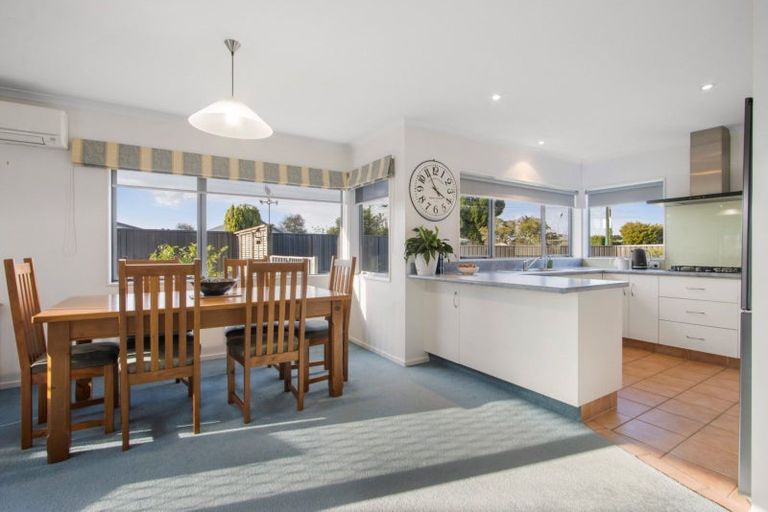 Photo of property in 2 Atlanta Court, Katikati, 3129