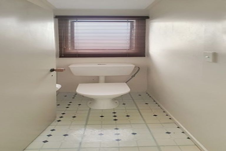 Photo of property in 179 Solar Road, Glen Eden, Auckland, 0602