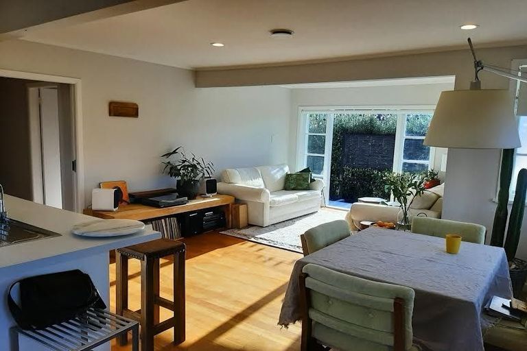 Photo of property in 2 Jutland Road, Pukekohe, 2120