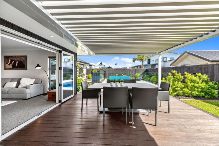 Photo of property in 32 Montiicola Drive, Papamoa Beach, Papamoa, 3118