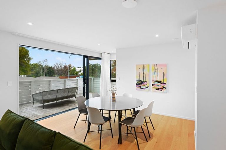 Photo of property in 1/2 Manning Street, Hamilton Central, Hamilton, 3204